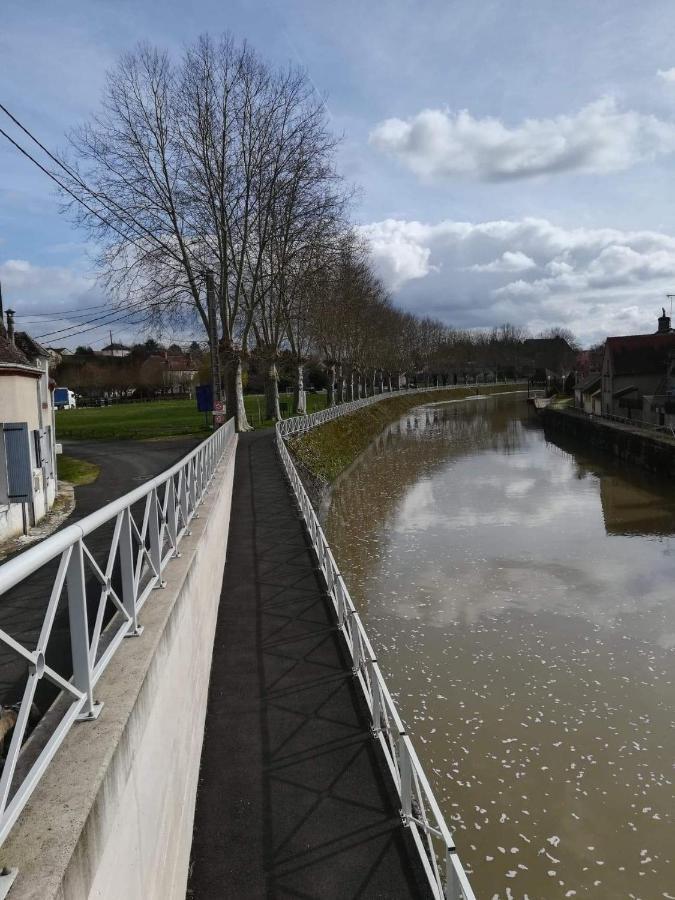 Le Loft Montargis Gien Maison De Ville Sainte-Geneviève-des-Bois Eksteriør billede
